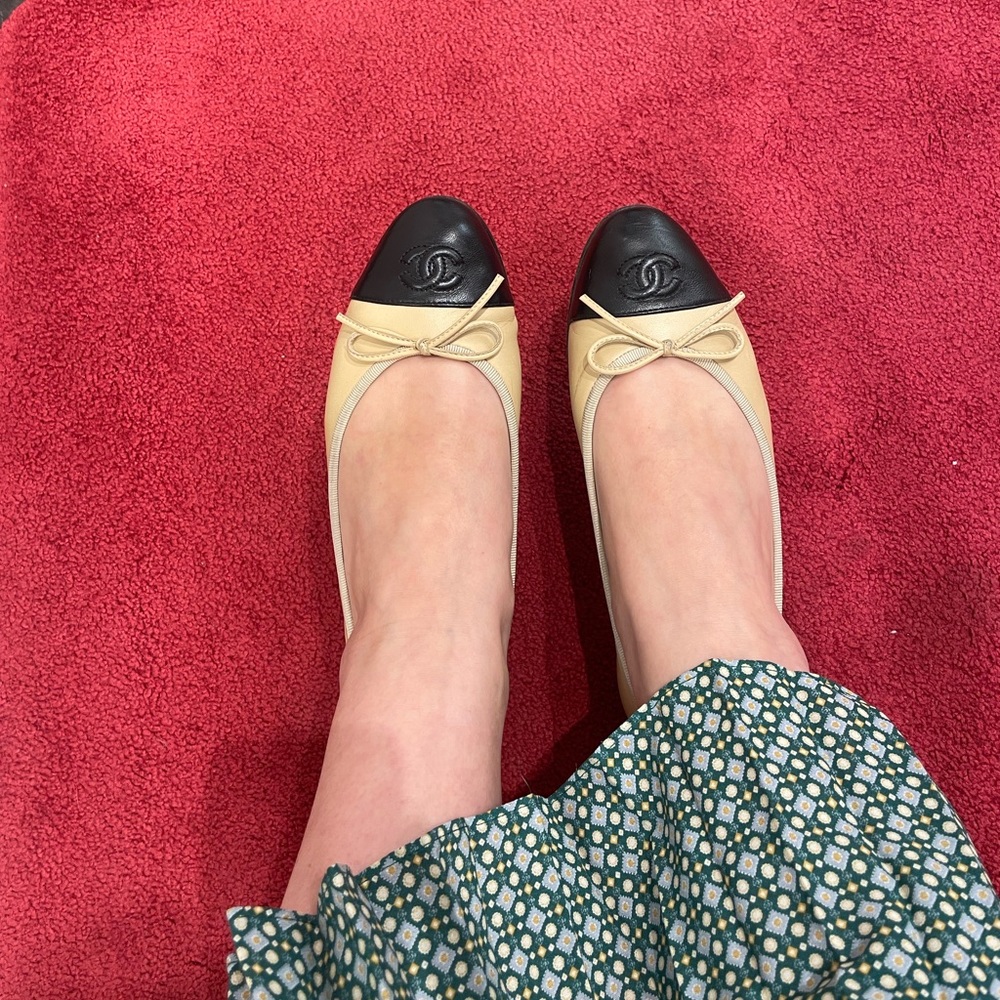 Chanel Ballerinas Beige and Black